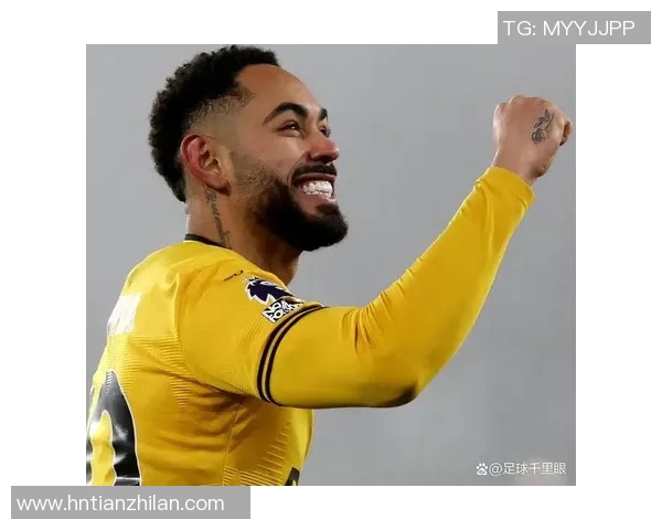 足球明星时尚穿搭解析 展现球场外的独特魅力与个人风格